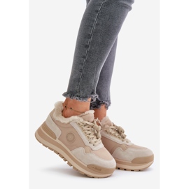 Sneakers isolate da donna sulla piattaforma Big Star OO274A214 Beige 1