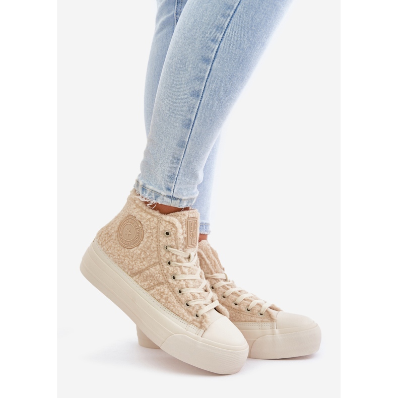 Sneakers da donna isolate con pelliccia di montone Big Star OO274A444 Beige 1