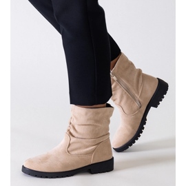 Stivaletti beige con volant realizzati in eco-suede Hinda 1