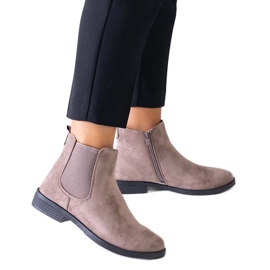 Stivaletti classici marroni con inserto elastico in ecopelle Maiza marrone 1