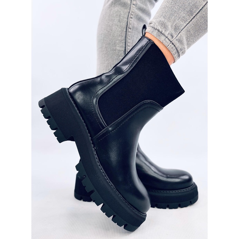 Stivaletti Chelsea con tomaia alta Cillo Black nero 1