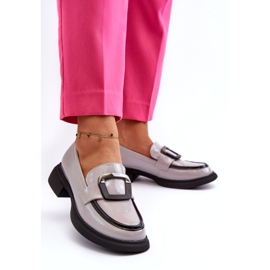 Mocassini in pelle verniciata da donna Vinceza, grigio 2