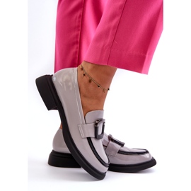 Mocassini in pelle verniciata da donna Vinceza, grigio 5
