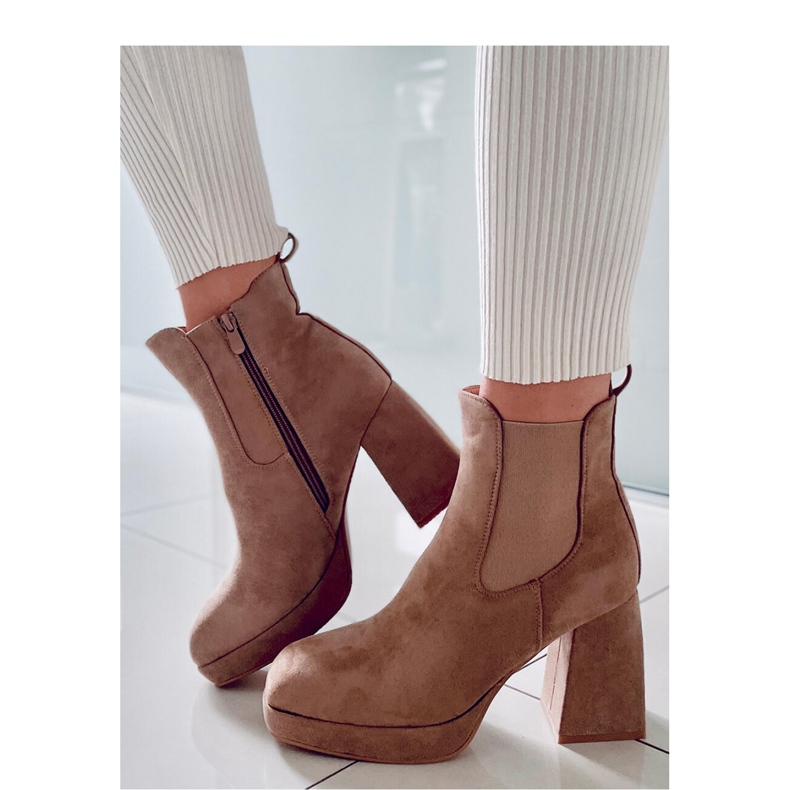 Stivaletti kaki con tacco largo beige 1