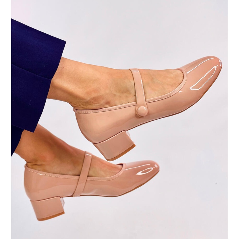 Ballerine con tacco alto in vernice color carne beige 1
