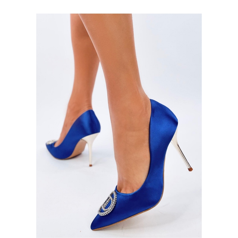 Tacchi alti blu con decorazione di cristalli 1