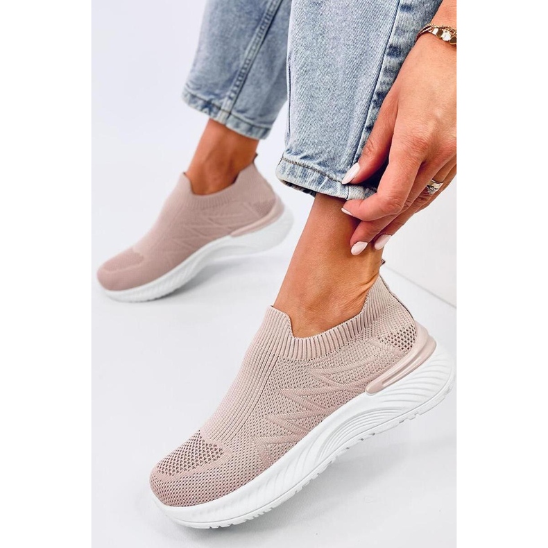 Scarpe sportive a calzino rosa 1