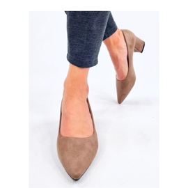 Décolleté color kaki con tacco basso marrone 2