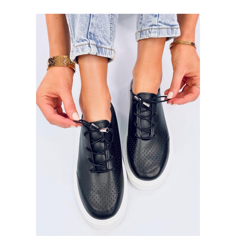Sneakers nere traforate nero 1