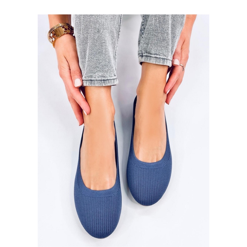 Ballerine con calzino blu 1