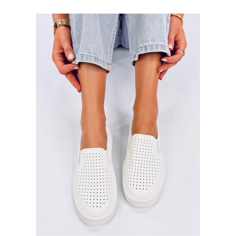 Sneaker slip-on bianche traforate bianco 1