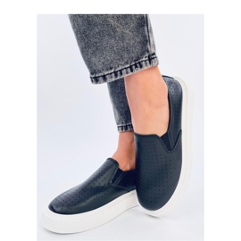 Sneaker slip-on nere traforate nero 2