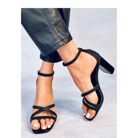 Sandali Elizabeth Black con tacco alto - Inello nero 2