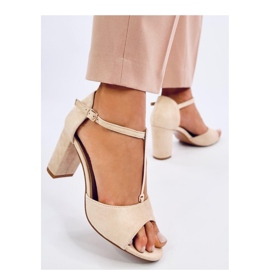 Ferdi Sandali beige con tacco e decorazione oro - Inello 1