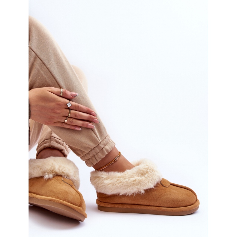 Ciabatte da donna con pelliccia di cammello marrone 2