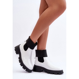 Step in style Stivaletti Chelsea Modello Pavo DES925M Vernice Bianca - Entra con stile 2