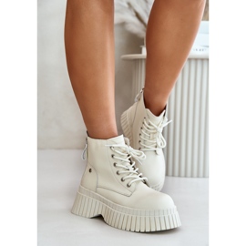 Step in style Trappers Modello Goe OO2N4127Beige chiaro - Entra con stile 1