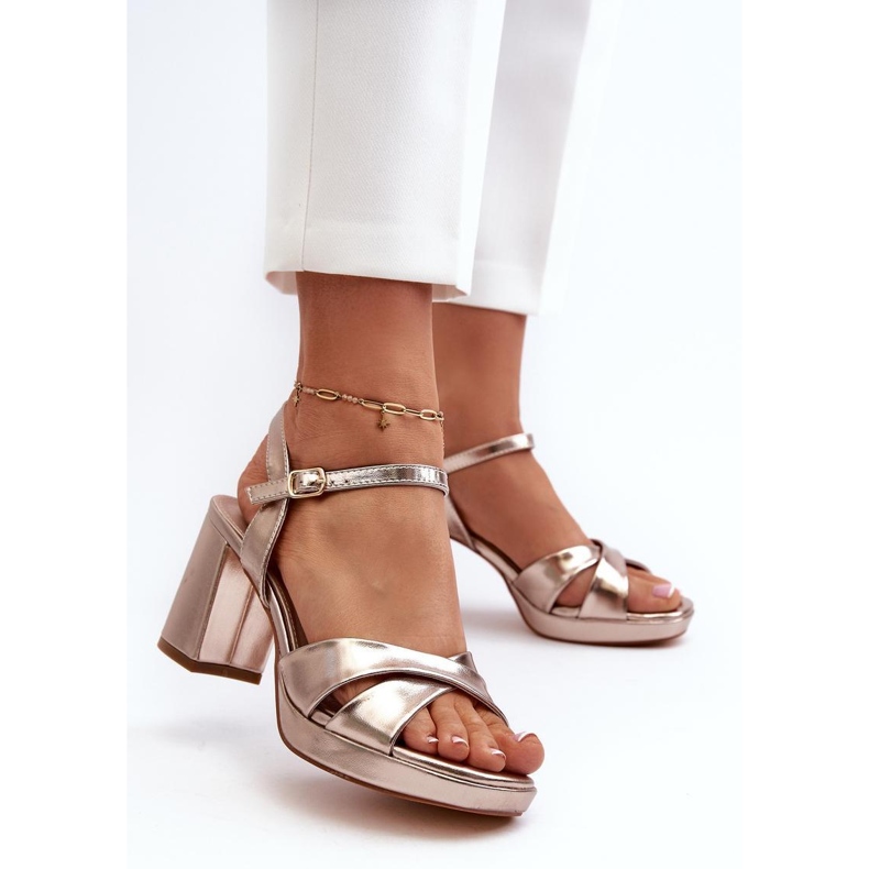 Step in style Sandali Modello Jatine 24SD98-6988 Gold - Entra con stile giallo 1