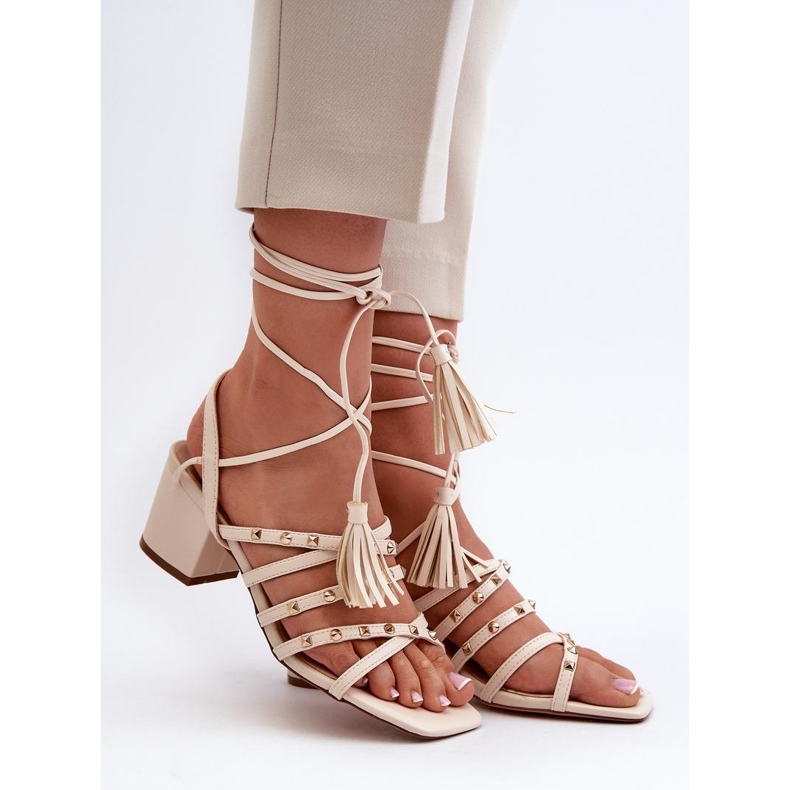 Sandali da donna con Borchie 3973, beige 1