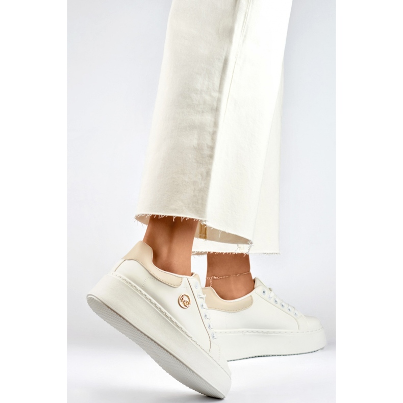 Scarpe sportive da donna TL249-9-8W/BE bianco 1