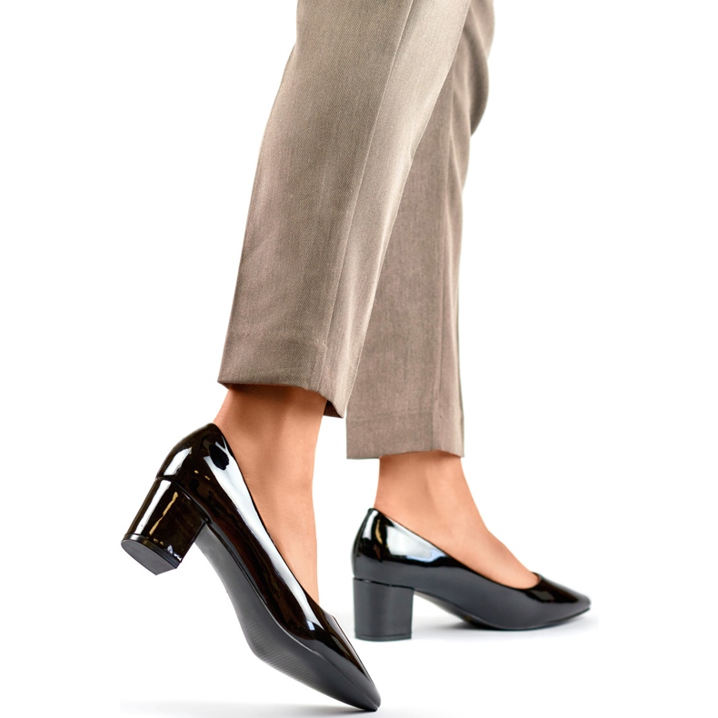 Décolleté da donna in vernice CIC-312B, nere nero 1