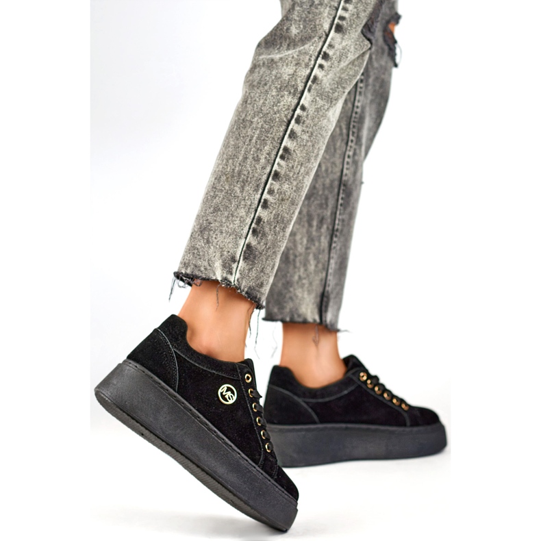 Scarpe sportive da donna sulla piattaforma TL251B, nere nero 1