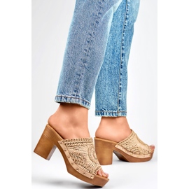 Infradito da donna C388BE, beige 1