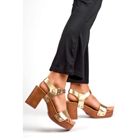 Modello 3993GO Sandali dorati d'oro 1
