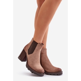 Stivali Isolanti da Donna con Tacco Alto Realizzati in Eco Pelle Scamosciata Vinceza 58356 Beige 1