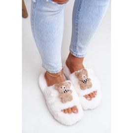 Pantofole in pelliccia da donna beige con orsacchiotto Romania 2