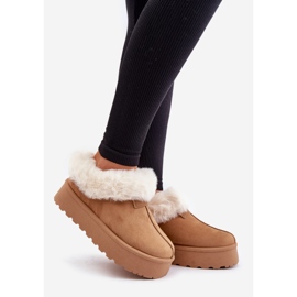 Doposci con tomaia bassa con pelliccia sul plateau Eco suede Camel Neathoria marrone 1