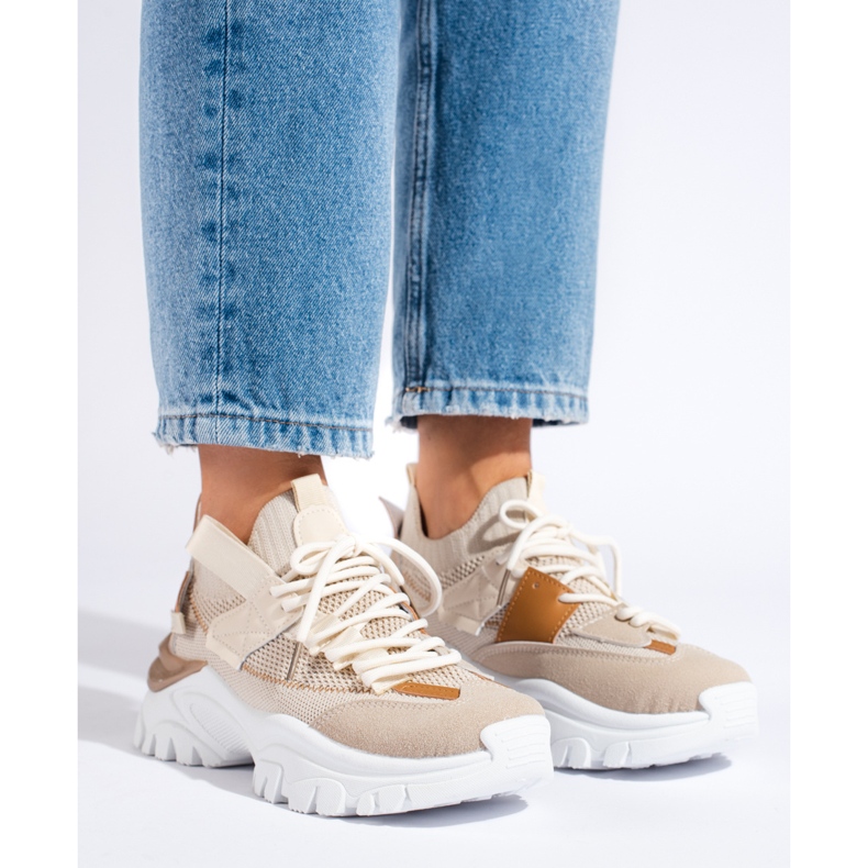 Sneaker alla moda con lacci beige 1