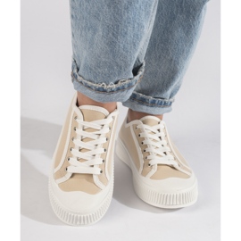 Sneakers beige con plateau da donna 2