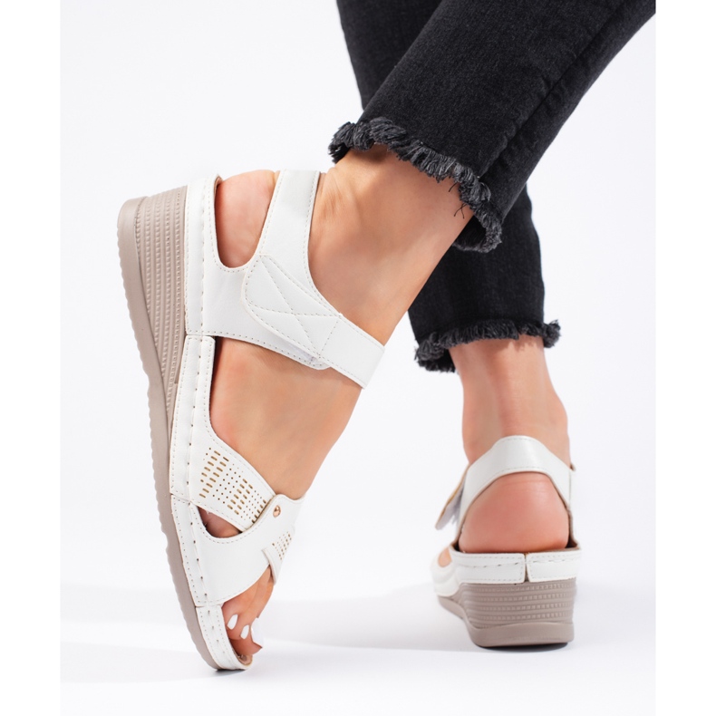Sandali bianchi con zeppa con velcro da donna bianca 1