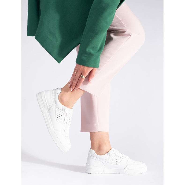 Sneakers bianche sulla piattaforma bianco 1
