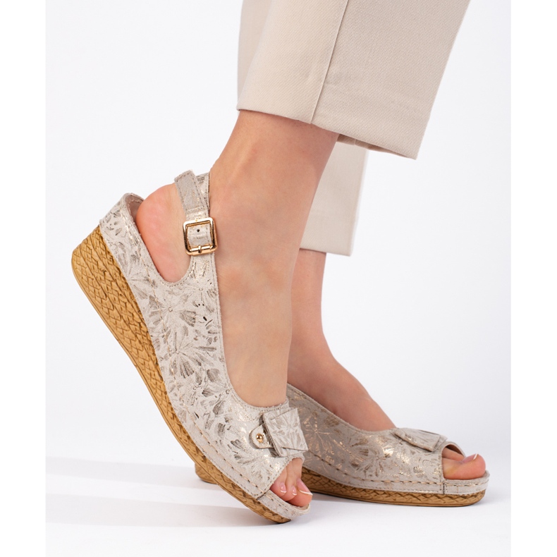 Sandali espadrillas beige con zeppa bassa 1