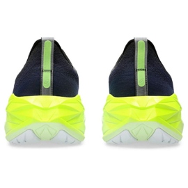 Scarpe Asics Novablast 4 1011B693-003 nero 2