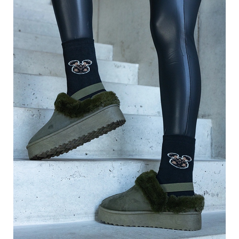 Pantofole verdi con plateau decorate di pelliccia e con elastico sul tallone, Frank verde 1