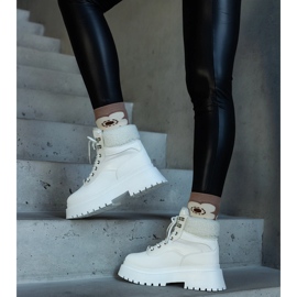Sneakers bianche con suola spessa e pelliccia di Best bianca 1