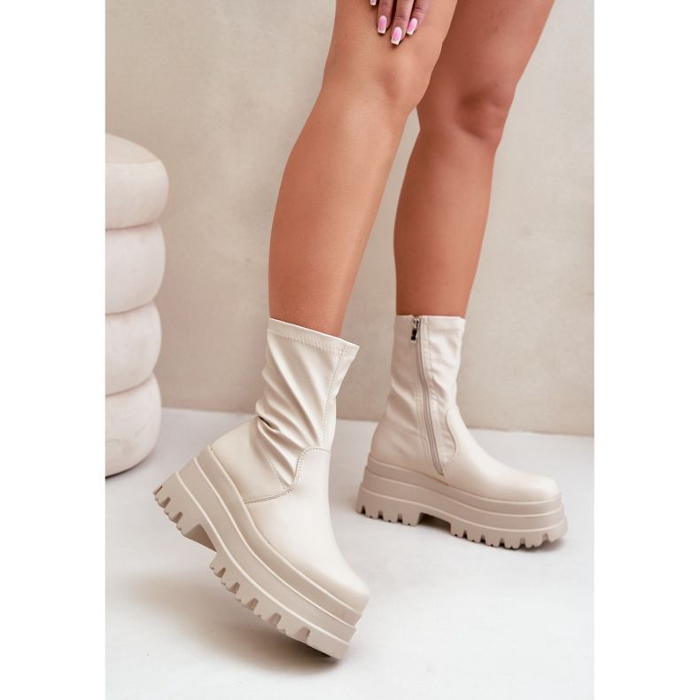 Stivaletti Florinara beige chiaro su una piattaforma massiccia 2