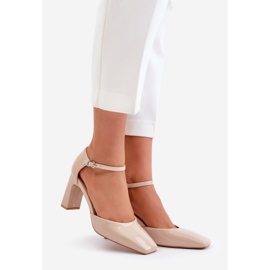 Décolleté in vernice Beige Emindria su tacco alto 1