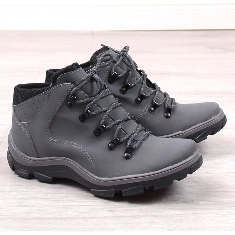 Scarponi da trekking isolati Kornecki KOR6717D grigio 1