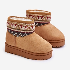 Stivali da neve slip-on per bambini con inserto fantasia, isolati con pelliccia Mirirae di cammello beige 1