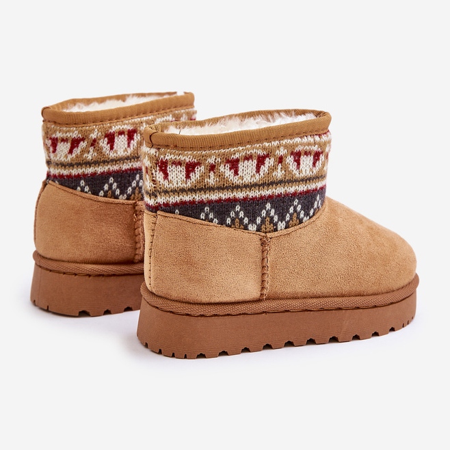 Stivali da neve slip-on per bambini con inserto fantasia, isolati con pelliccia Mirirae di cammello beige 2