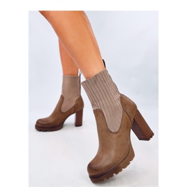 Stivaletti con tacco kaki marrone 1