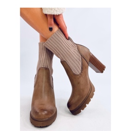 Stivaletti con tacco kaki marrone 2