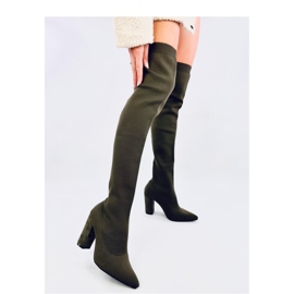 Moschettoni elastici verdi con tacco verde 1