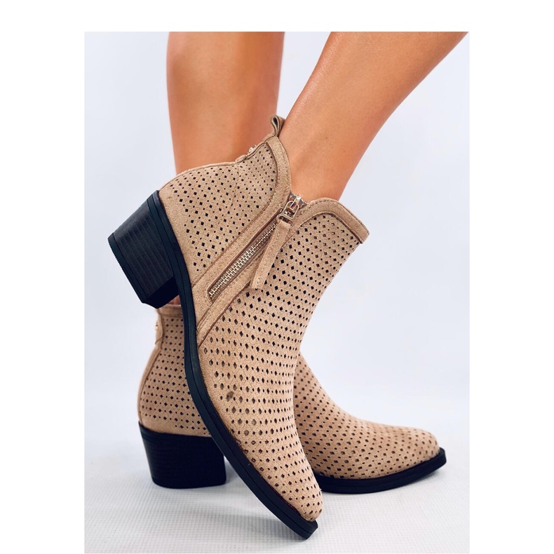 Stivali da cowboy traforati beige 1