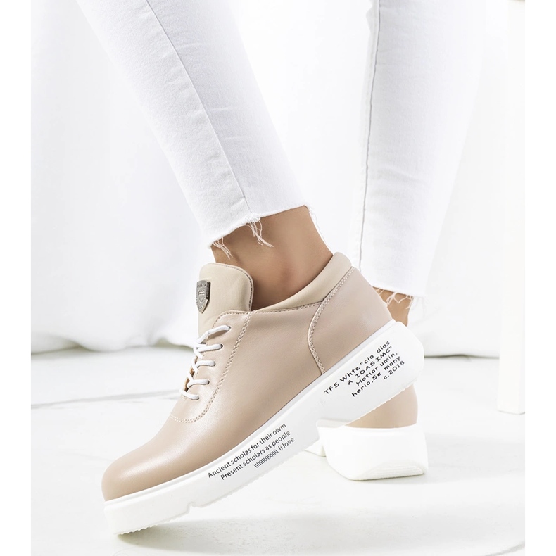 Sneakers sportive da donna beige sulla piattaforma 2
