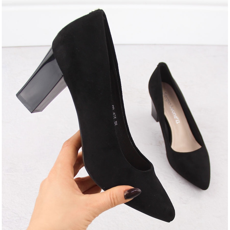 Décolleté a punta in camoscio nero di Sergio Leone PB403 1